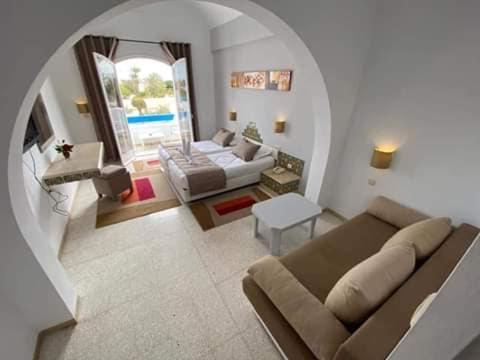 Zenon Hotel Dzserba Kültér fotó